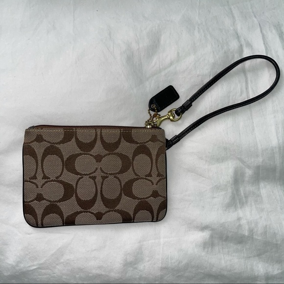 COACH | Signature Canvas Wristlet - Picture 2 of 2